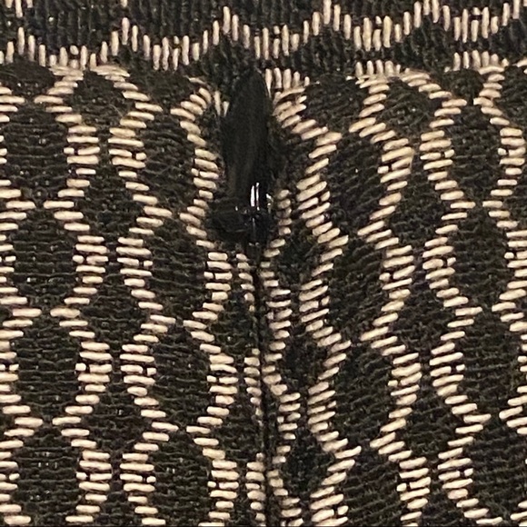 Banana Republic Factory black tan skirt NWT 12P - Picture 11 of 11